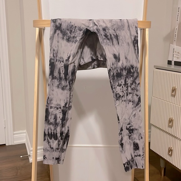 LULULEMON FAST AND FREE HIGH RISE TIGHT 25" - Picture 3 of 7